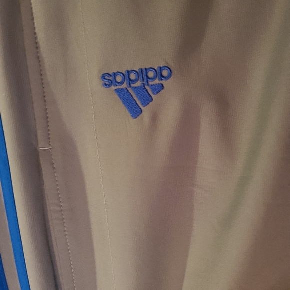 Men's Adidas climaproof Track pants medium. Zipper bottoms Grey and blue. - Picture 9 of 9